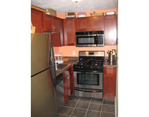 Unit for sale at 3 Kenmar Dr, Billerica, MA 01821