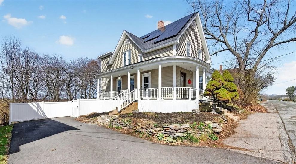 Unit for sale at 92 Ash St, Gardner, MA 01440