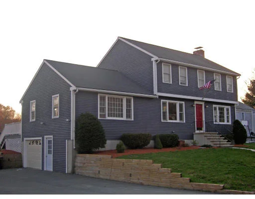 Unit for sale at 71 Central Street, Topsfield, MA 01983