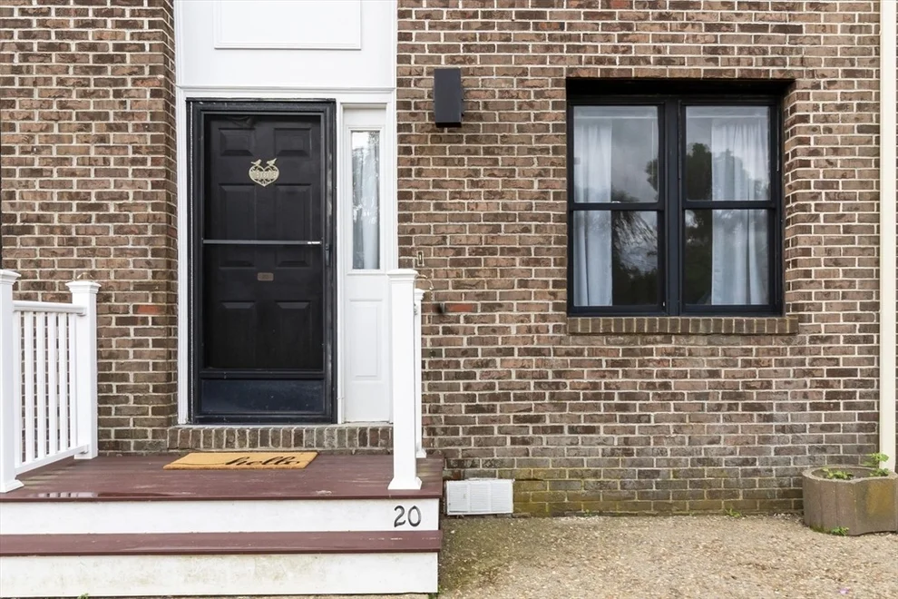 Unit for sale at 33 Maplewood Ave, Gloucester, MA 01930