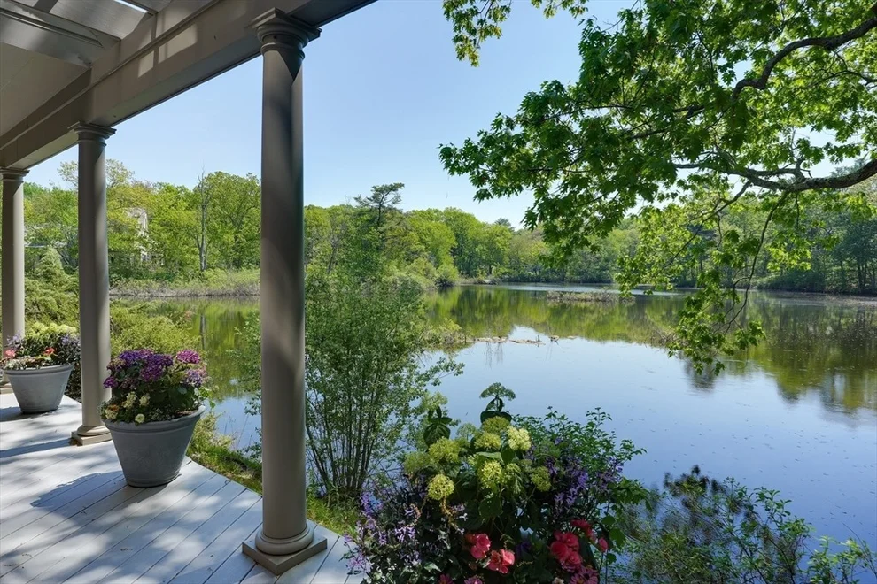 Unit for sale at 4 Jackson Pond Rd, Dedham, MA 02026