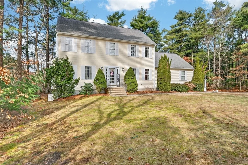 Unit for sale at 715 County Road, Rochester, MA 02770
