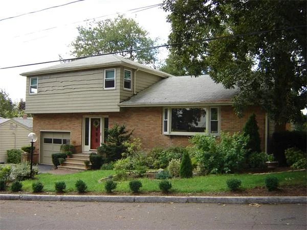 Unit for sale at 197 Woodcrest Drive, Melrose, MA 02176