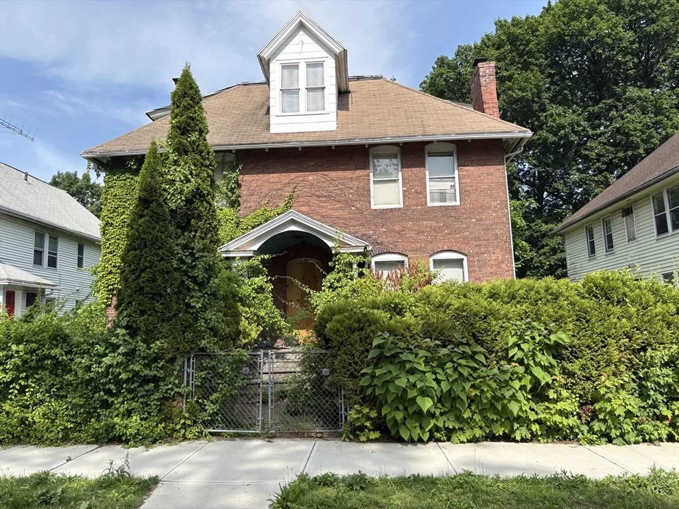 Unit for sale at 67 Carlisle St, Springfield, MA 01109