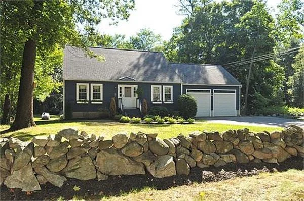 Unit for sale at 9 Turkey Hill Rd, Newburyport, MA 01950