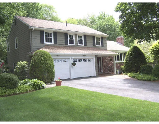 Unit for sale at 35 Foxhill Rd, Framingham, MA 01701