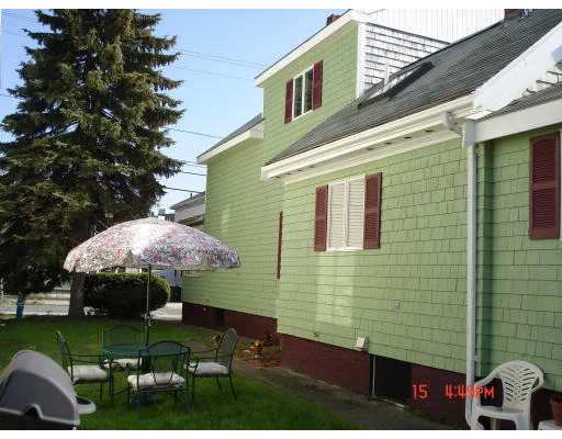 Unit for sale at 21 Cleveland St, Gloucester, MA 01930