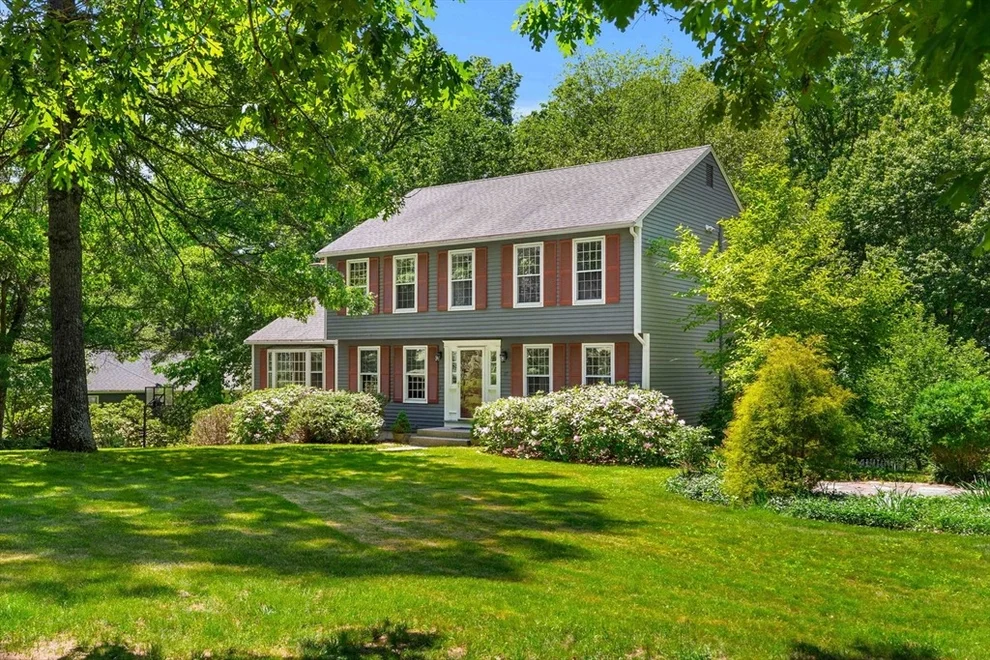 Unit for sale at 27 Old Homestead Rd, Groton, MA 01450