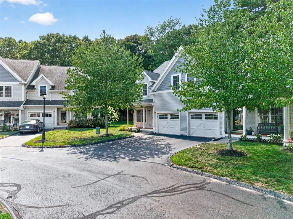 Unit for sale at 19 Junction Ln, Hamilton, MA 01982