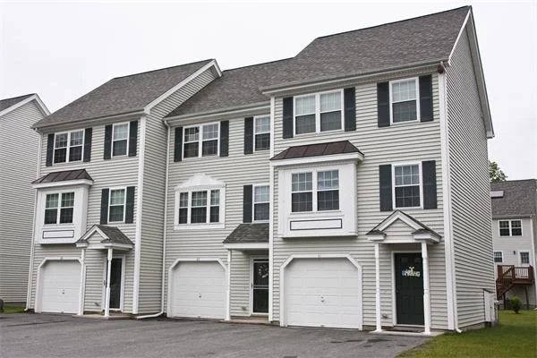 Unit for sale at 41 Roosevelt Ave, Dracut, MA 01826
