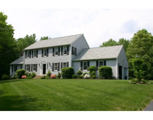 Unit for sale at 29 King Philip Path, Mendon, MA 01756