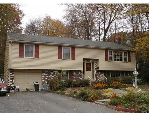 Unit for sale at 11 Howe Circle, Randolph, MA 02368