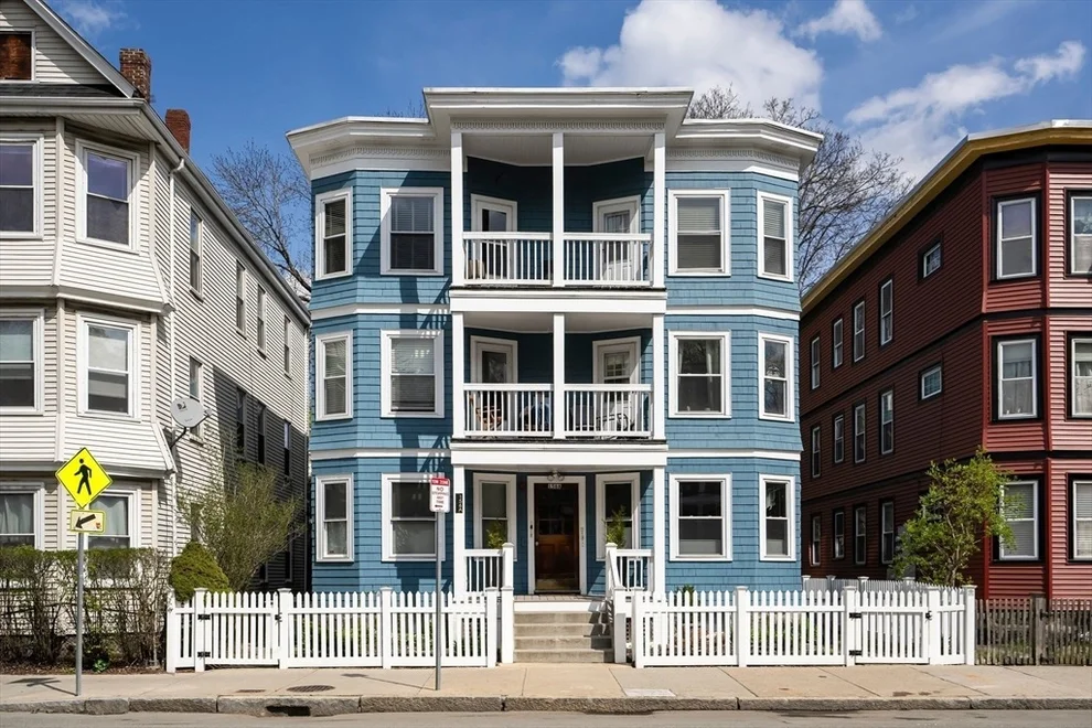 Unit for sale at 156A South, Boston, MA 02130
