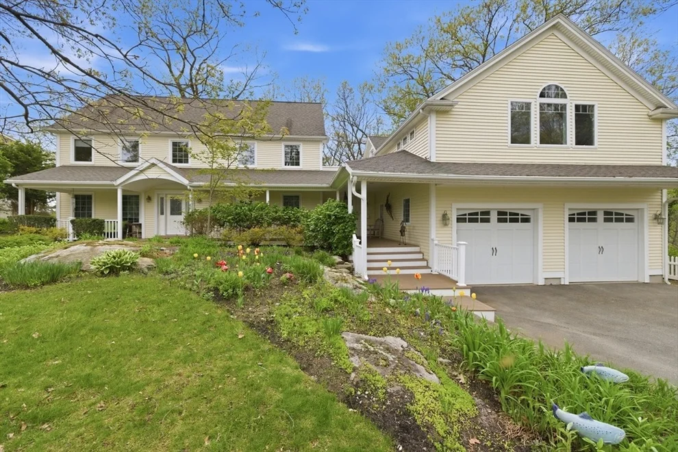 Unit for sale at 9 Woodcliffe Road, Lexington, MA 02421