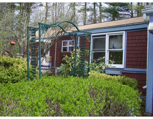Unit for sale at 73 Acadia Rd, Gardner, MA 01440