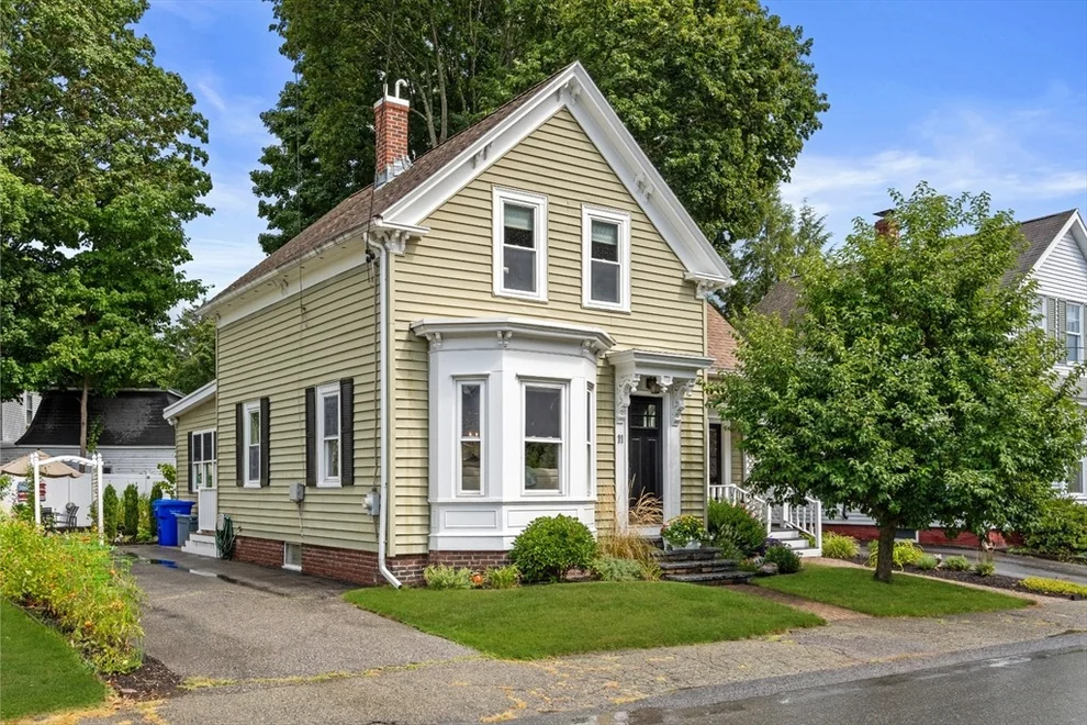 Unit for sale at 11 Brooks Street, Maynard, MA 01754