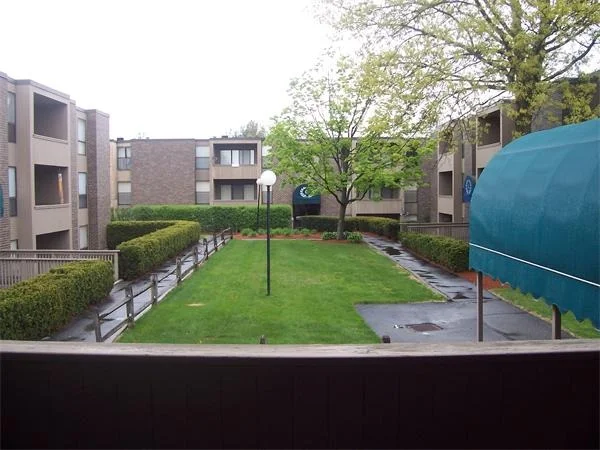 Unit for sale at 64 Shrewsbury Green Dr, Shrewsbury, MA 01545