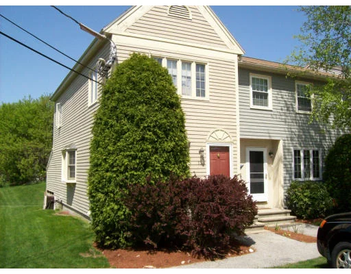 Unit for sale at 938 Fox Hollow, Hudson, NH 03051