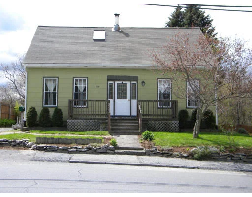 Unit for sale at 528 Whittenton St, Taunton, MA 02780