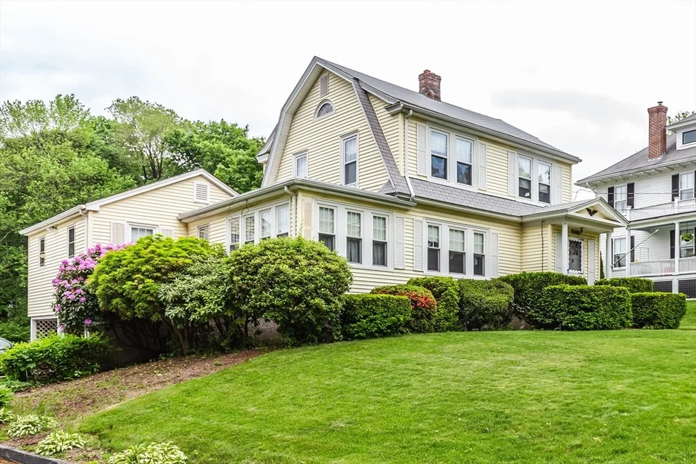 Unit for sale at 34 Worcester St, Grafton, MA 01519