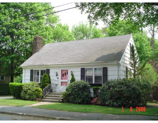 Unit for sale at 32 Devereux Street, Marblehead, MA 01945