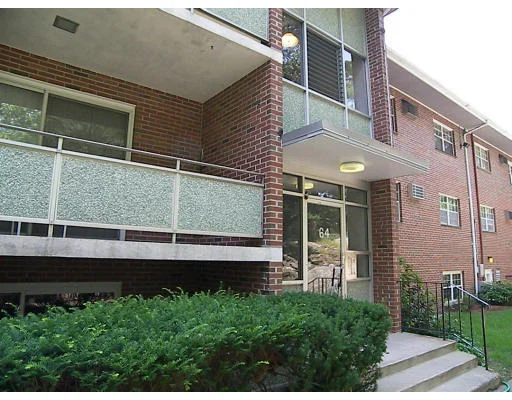 Unit for sale at 64 Jacqueline Rd. Unit 2, Waltham, MA 02452