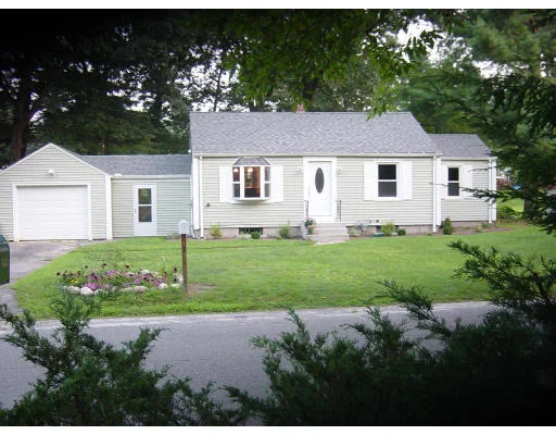 Unit for sale at 128 Sandy Hill Rd, Westfield, MA 01085