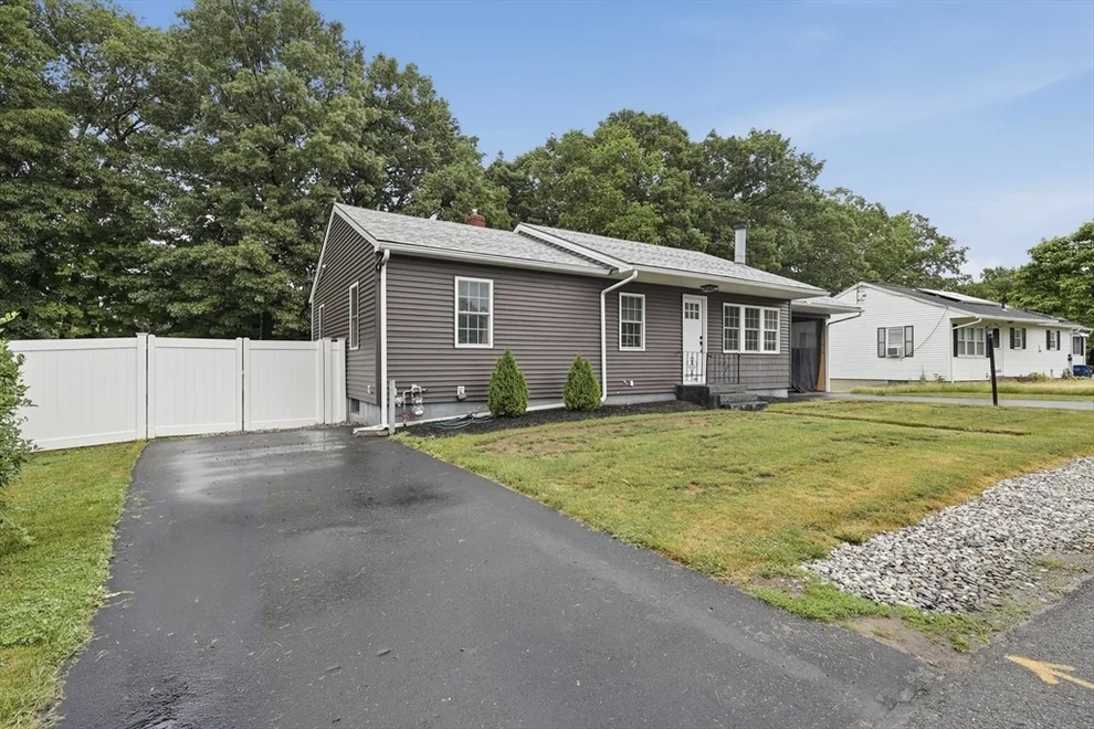 Unit for sale at 8 Causeway Terrace, Leominster, MA 01453