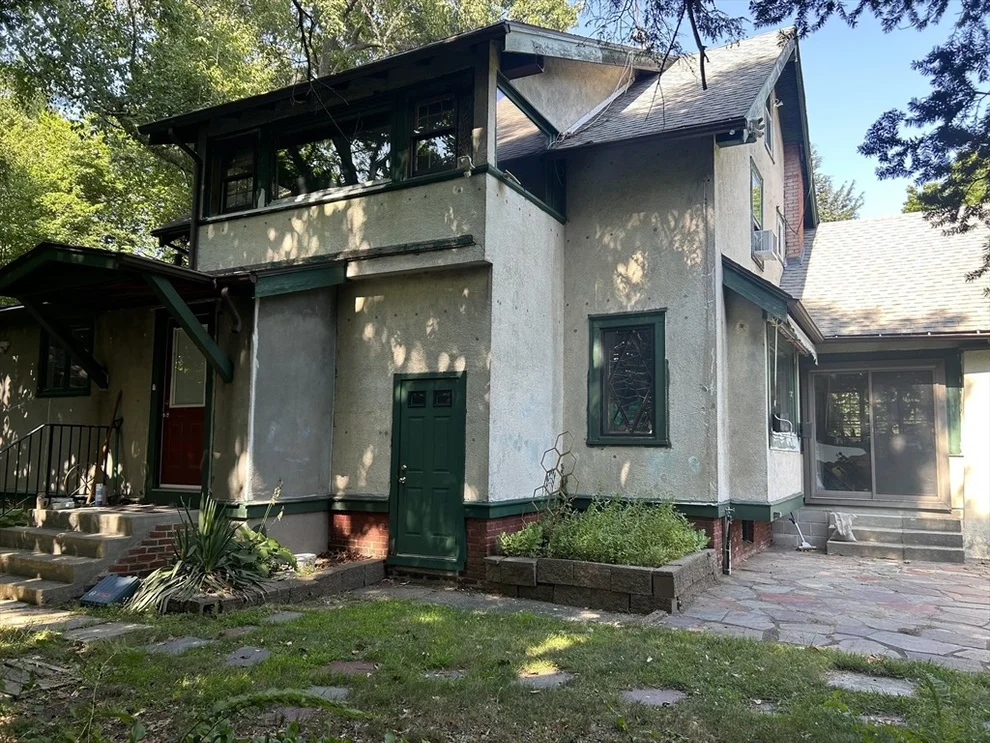 Unit for sale at 140 Atwater Ter, Springfield, MA 01107