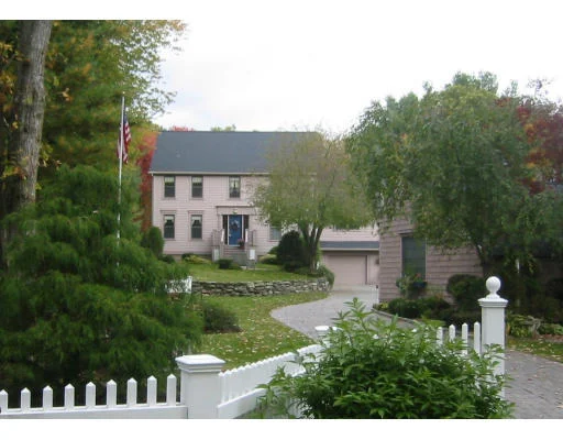 Unit for sale at 7 Apple Blossom Rd., Andover, MA 01810