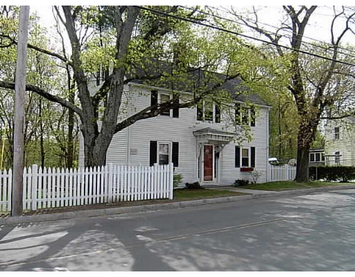 Unit for sale at 55 Oak St, Uxbridge, MA 01569