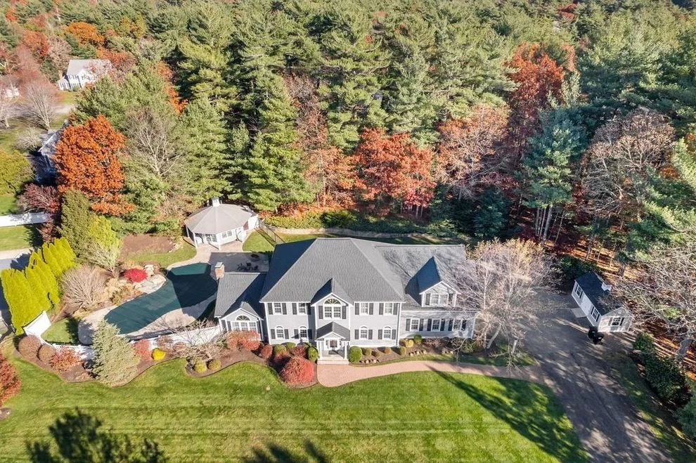 Unit for sale at 12 Meeting House Rd., Kingston, MA 02364