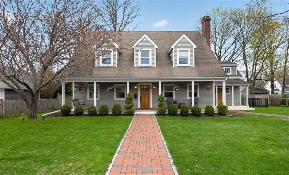 Unit for sale at 18 Crowes Ln, Hingham, MA 02043