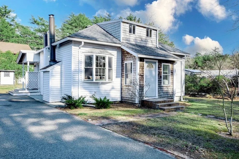 Unit for sale at 5 Hermitage Rd, Marion, MA 02738