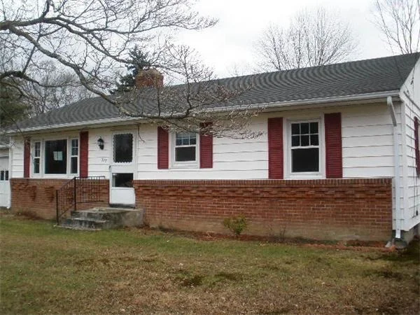 Unit for sale at 227 Hermitage Dr, Springfield, MA 01129
