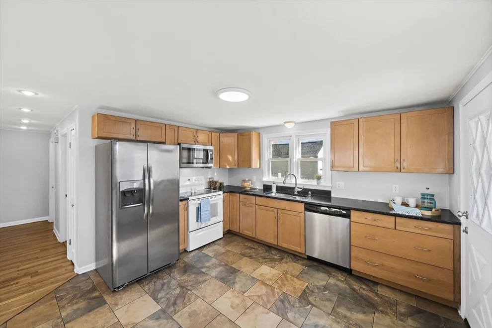 Unit for sale at 32 Mason Street, Peabody, MA 01960