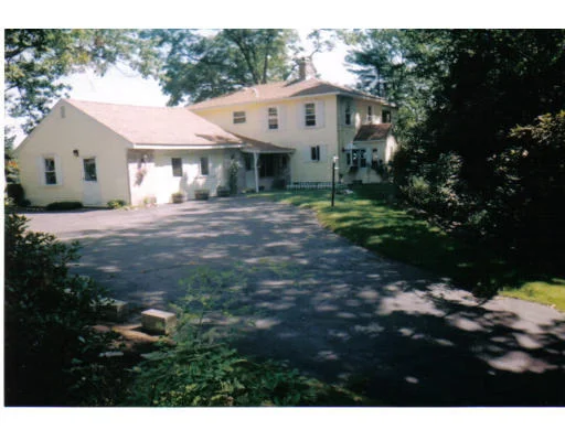 Unit for sale at 15 Lakeside Dr, Plainville, MA 02762