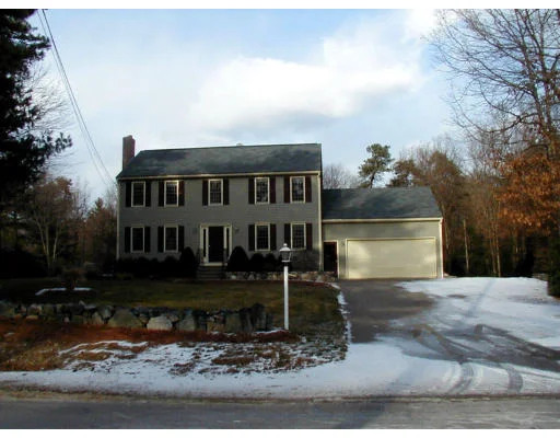 Unit for sale at 14 Medway Branch Road, Norfolk, MA 02056
