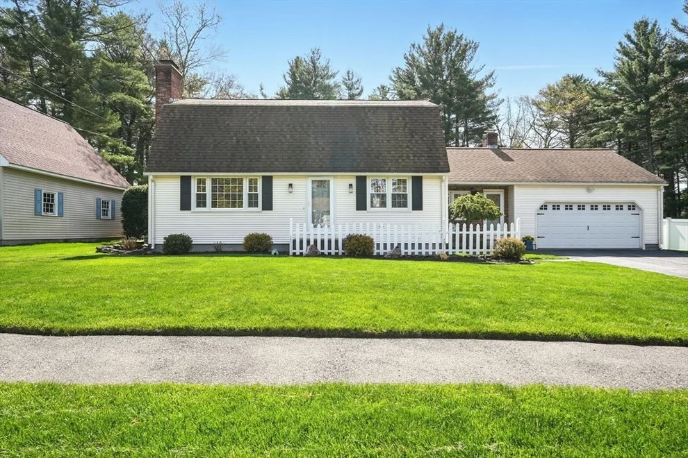 Unit for sale at 43 Kittredge Dr, Westfield, MA 01085