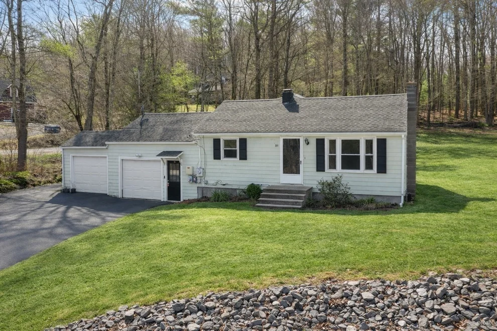 Unit for sale at 511 E County Rd, Rutland, MA 01543