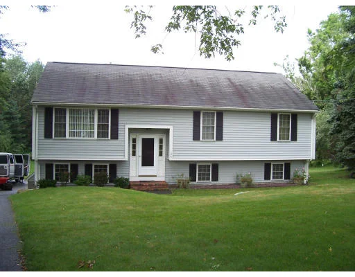 Unit for sale at 106 Fremont St, Taunton, MA 02780