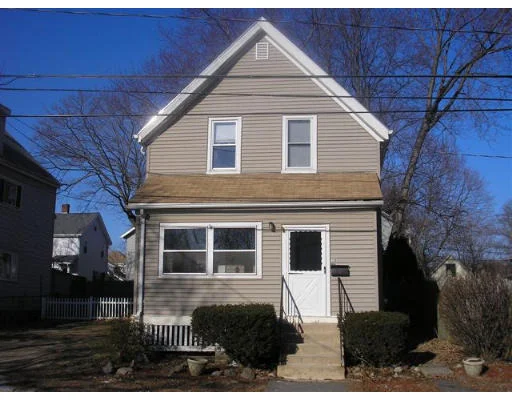Unit for sale at 15 Lowell Street Pl, Arlington, MA 02474