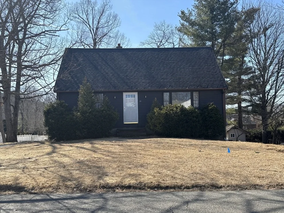 Unit for sale at 51 Robinson Dr, Westfield, MA 01085