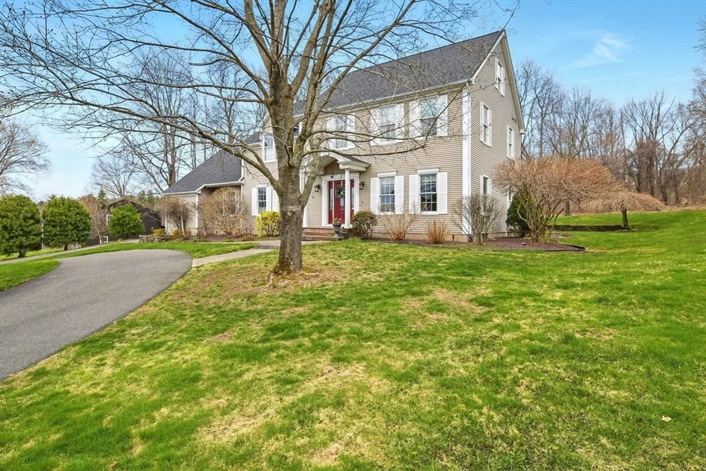 Unit for sale at 6 Meeting House Ln, Wilbraham, MA 01095