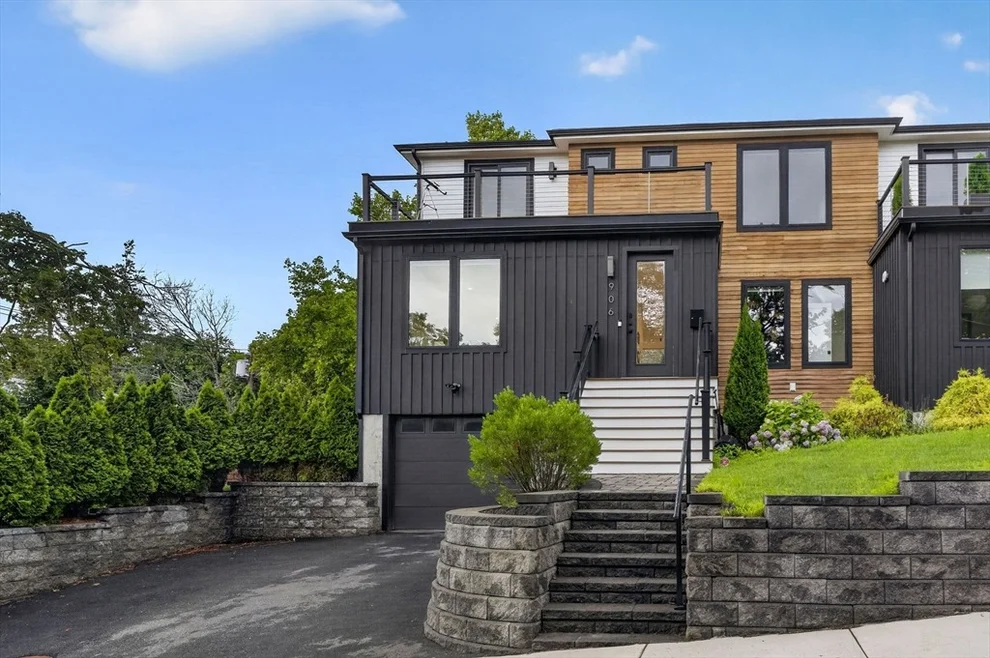 Unit for sale at 906-908 Chestnut Street, Newton, MA 02468
