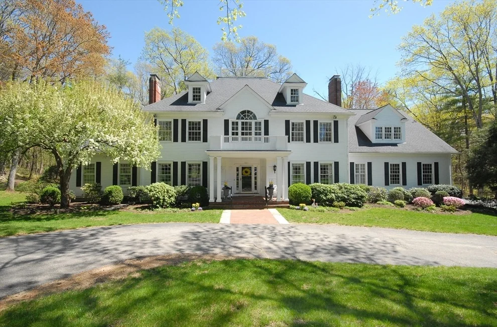 Unit for sale at 1330 Monument St, Concord, MA 01742