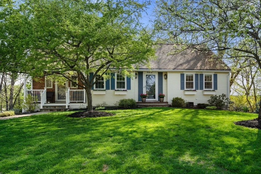 Unit for sale at 22 Crest Rd, Framingham, MA 01702