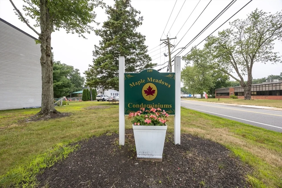 Unit for sale at 109 Maple St, Attleboro, MA 02703