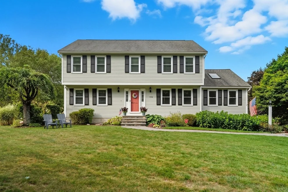 Unit for sale at 732 Lincoln St., Franklin, MA 02038