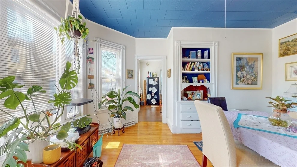Unit for sale at 128 Elm St, Cambridge, MA 02140